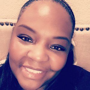 Meet your Posher, Ayanna